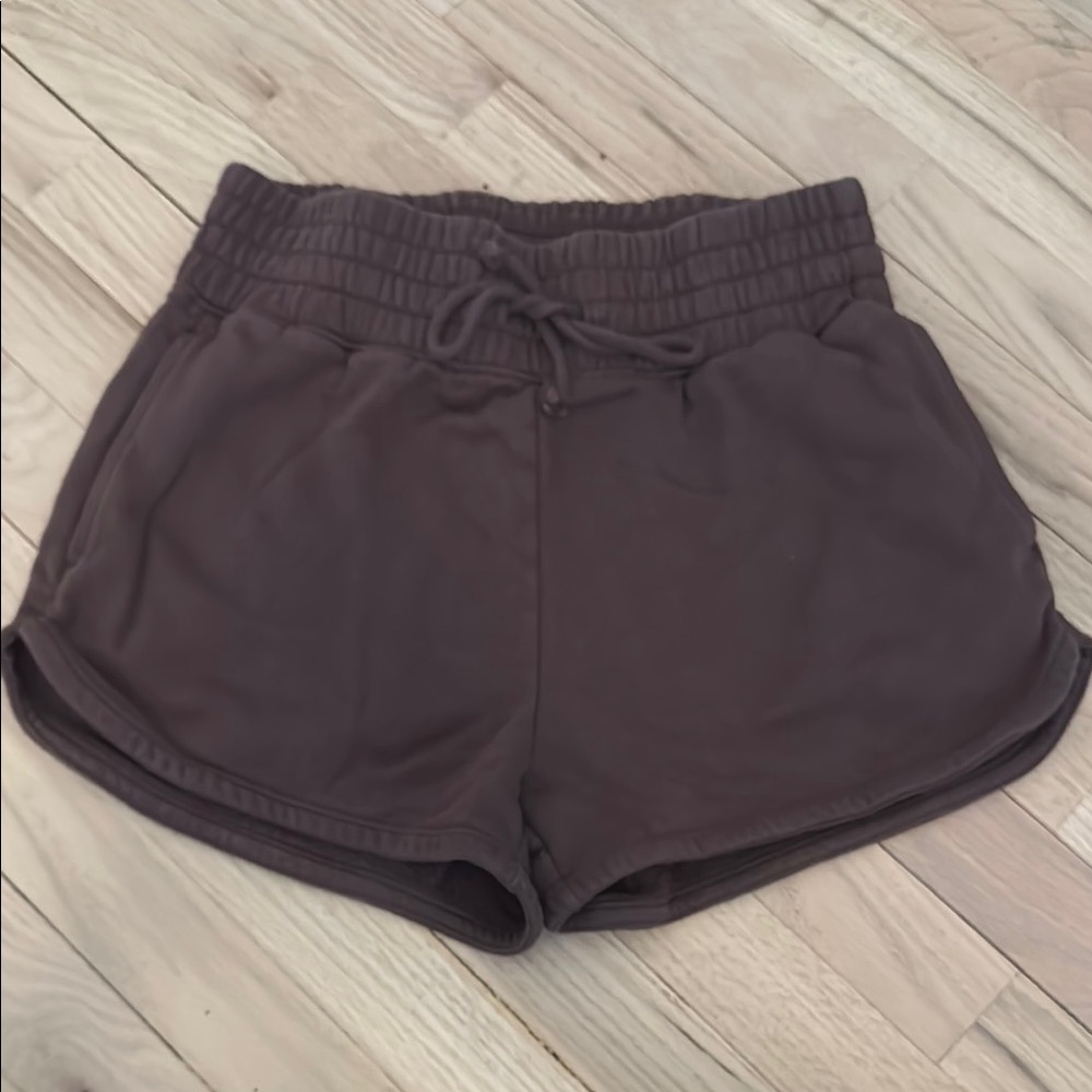 Abercrombie & Fitch Dark Brown Dolphin Hem Shorts